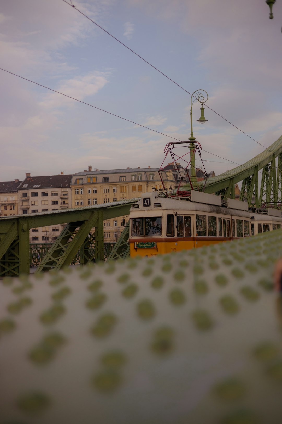 Rotterdam Bridge mobile app interface